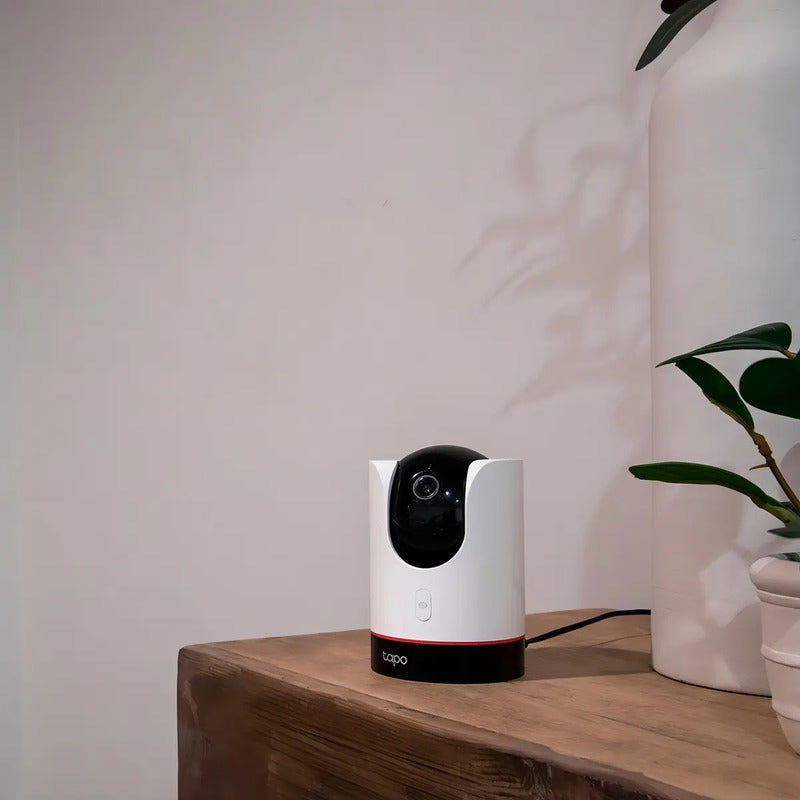 Cámara De Seguridad Interior Tp-link Tapo 2k Pan-tilt Wifi Tc73, Color Blanco